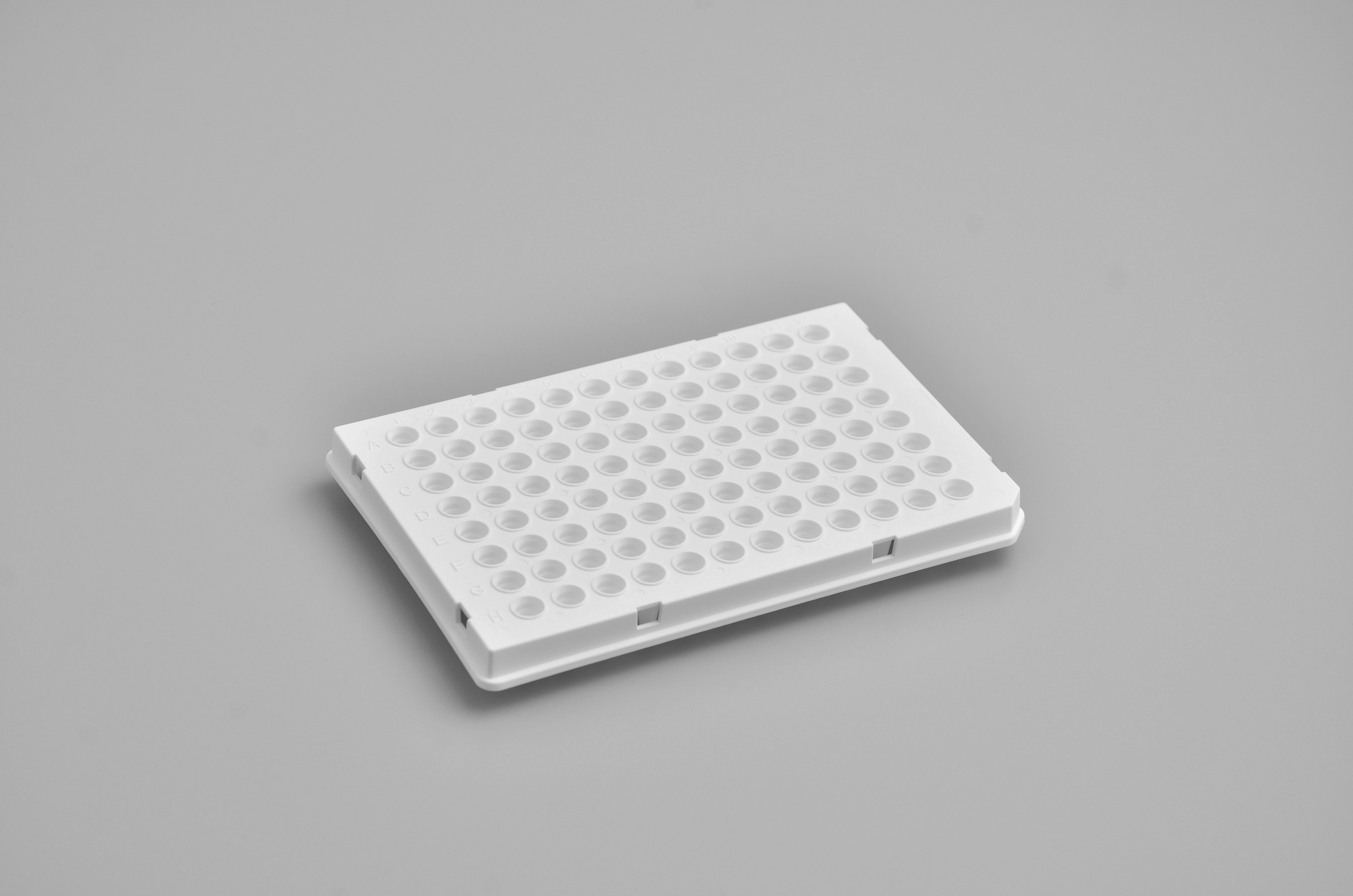 定量PCR專用96孔板 （白色0.1ml，含光學透明封板膜）